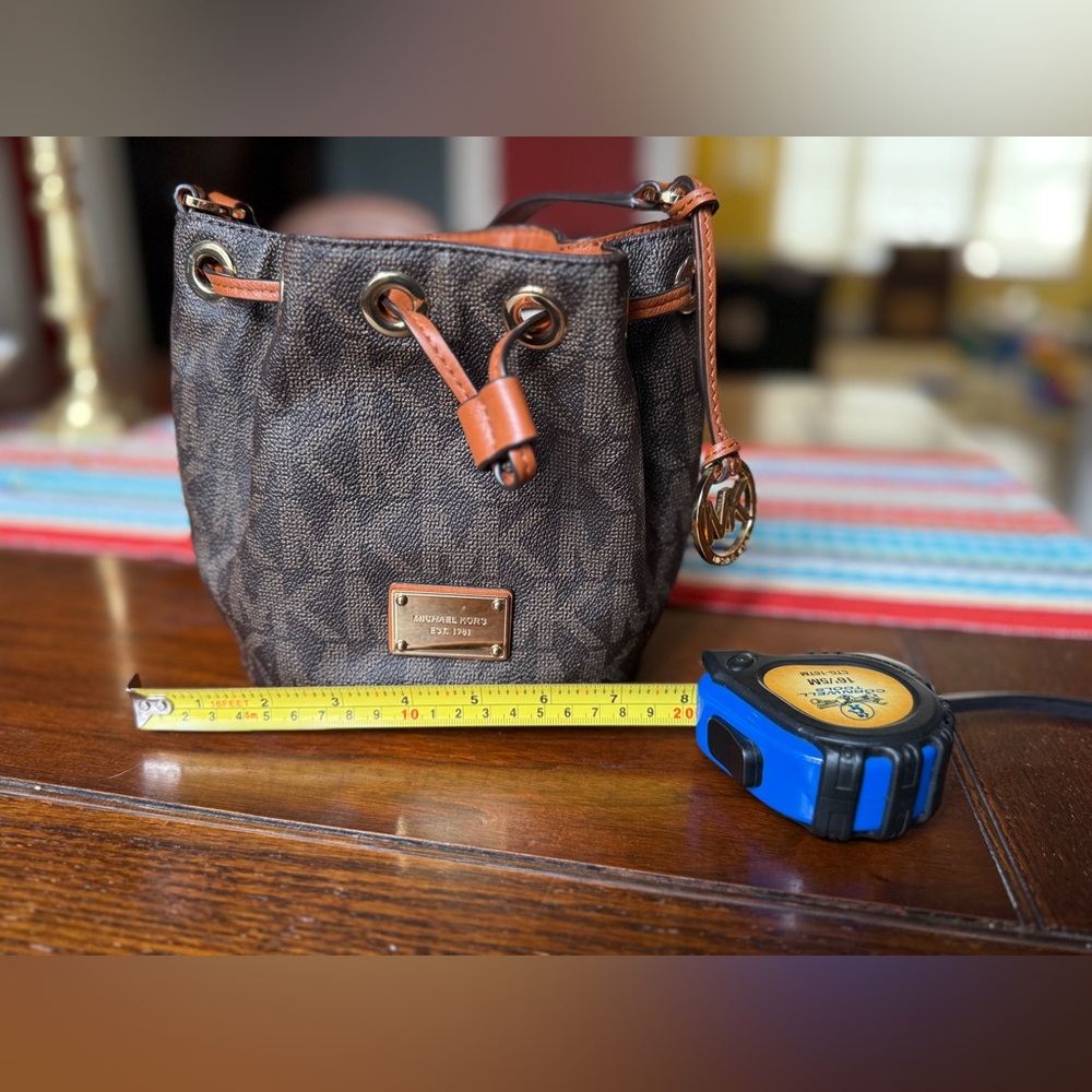 Michael Kors Small Drawstring Bucket Bag - Picture 11 of 12